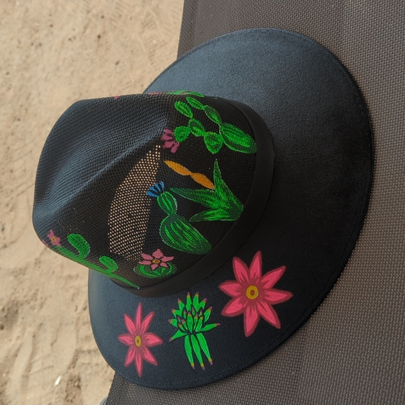 ???Hand Painted Hat??? main image 6